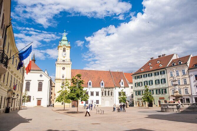 Private Tour from Budapest to Prague Sightseeing - Key Points at a Glance
