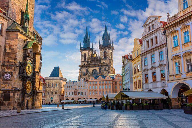 Private transfer from Budapest to Prague with 2h for sightseeing - Price and value: $443.60 per person and what you’re paying for