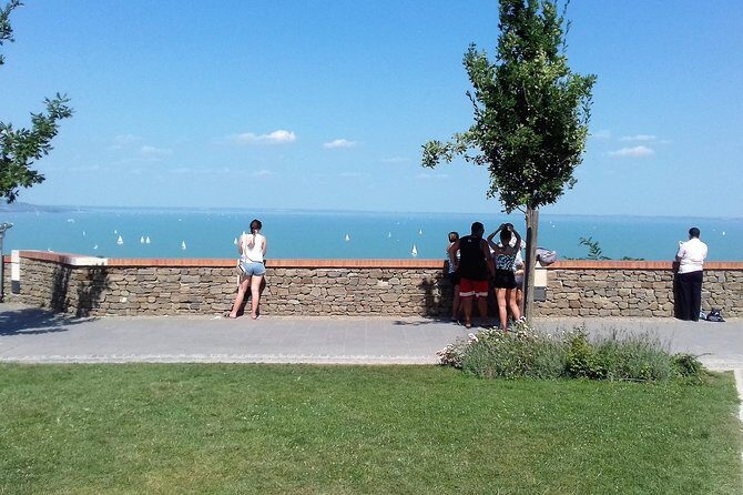 See the Hungarian Sea: Lake Balaton - Budapest departures: meeting point and comfort that matter