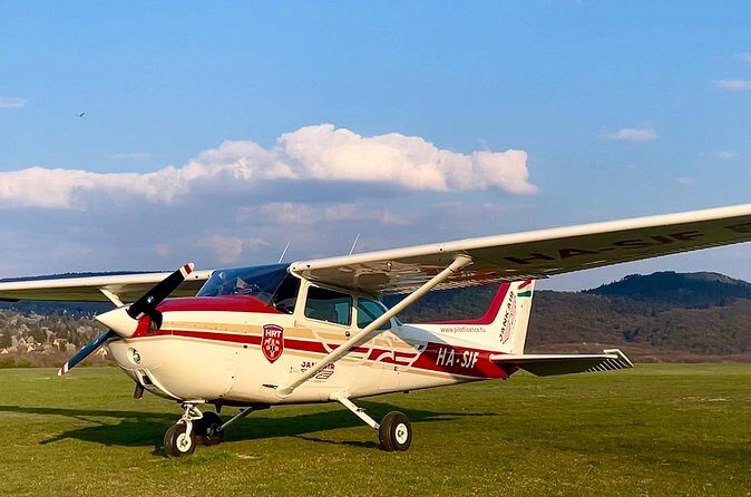 Sightseeing flight over Budapest - Price and Value: What $603.44 Gets You