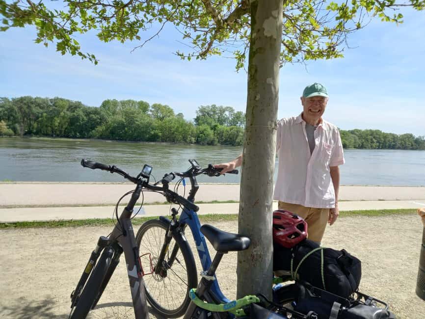 Szentendre by Bike: Self Guided Bike Rental Package! - Arriving in Szentendre: old town vibes, museums, and easy wandering