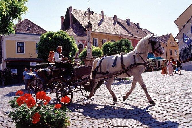 SzentEndre-SaintAndrew City Privately Shopping and Picturesque - Roman Beach along the Danube: weekend energy, short and sweet (about 15 minutes)