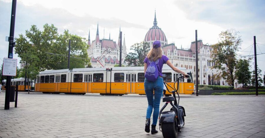 Top sights of Pest downtown on e-scooters incl. Parliament - Pest by e-scooter: why this works in 90 minutes