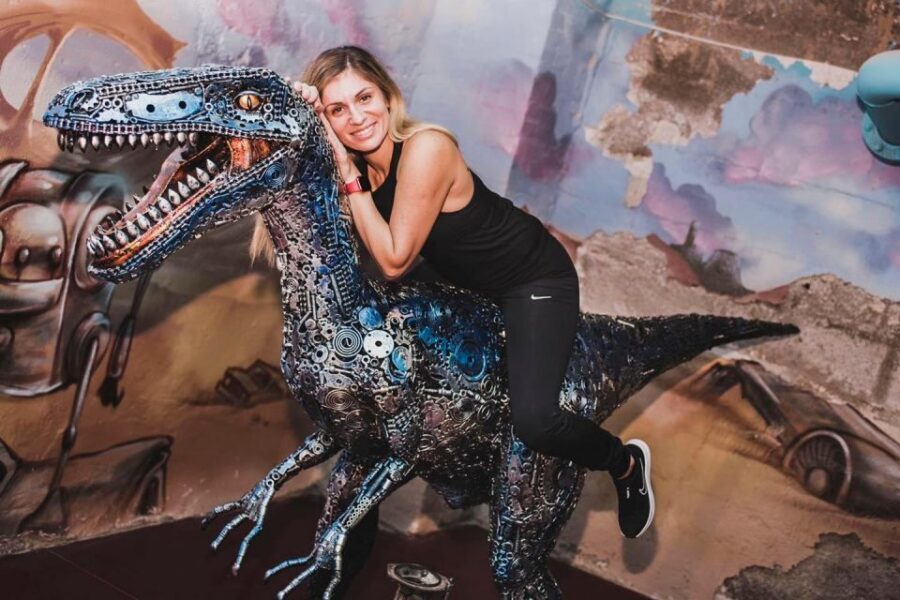 Trash Art Museum: Hungary's First Scrap Metal Exhibition - Photo-friendly rules of thumb: selfies, close-ups, and touch