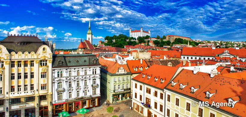 Vienna: Budapest & Bratislava Two Capitals Day Trip - The Guided Portion Ends: Two Hours in Pest to Do What You Want