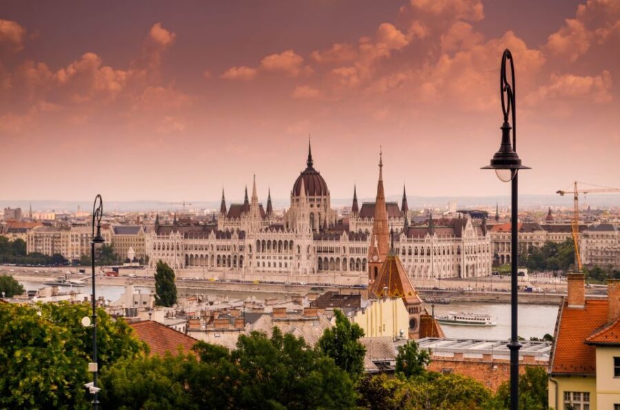 Welcome to BUDA and PEST Private Walking tour - A private route built around real Budapest geography