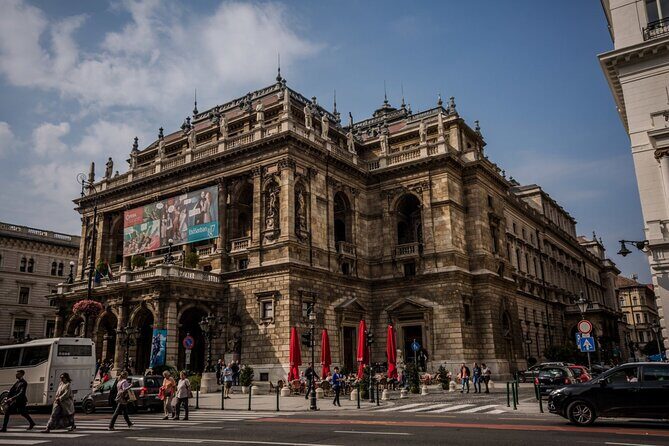 Wonders of Budapest, private tour by car! - Heroes’ Square, Gellert Hill, and Vajdahunyad Castle: Short Stops With Big Payoff